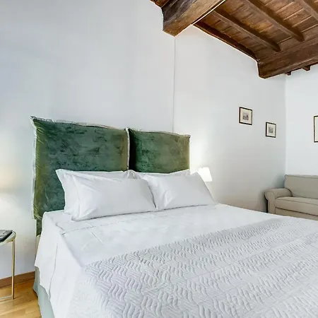 Domus Sant'angelo アパート