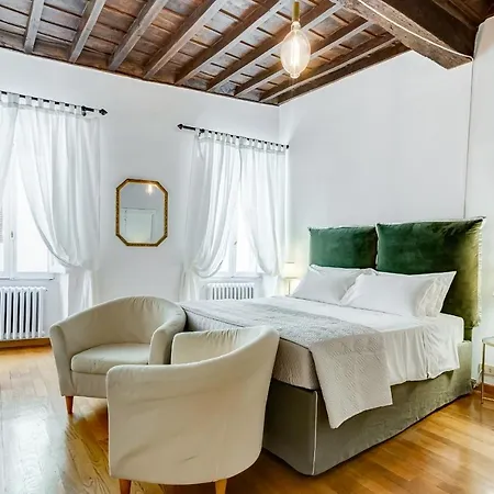 Domus Sant'angelo 아파트